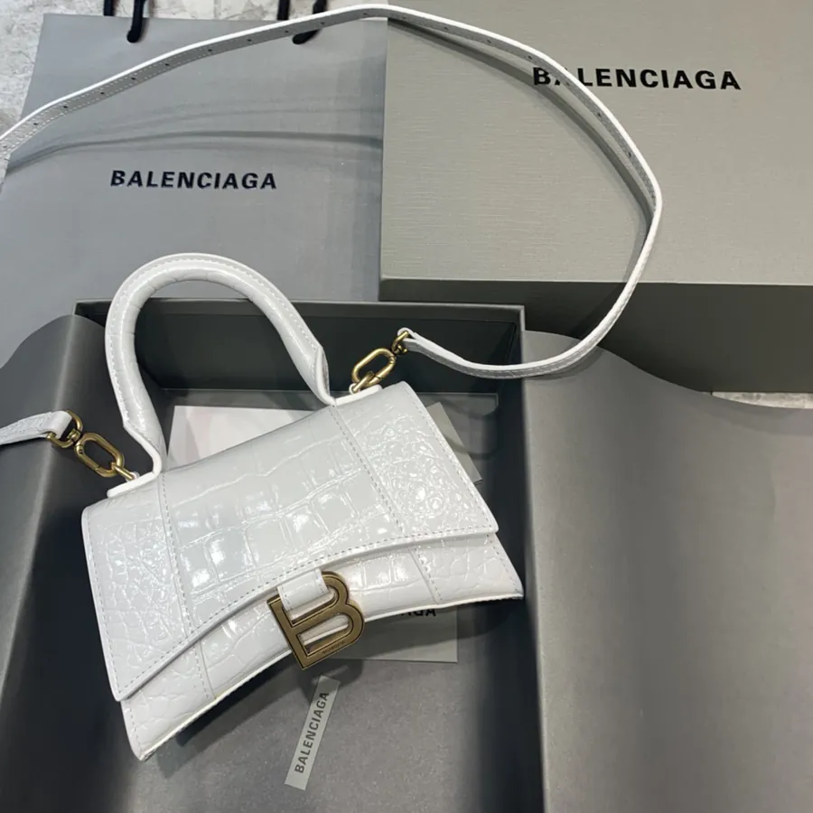 Balenciaga Sand漏 Bag Mini Size, Elegance and Style