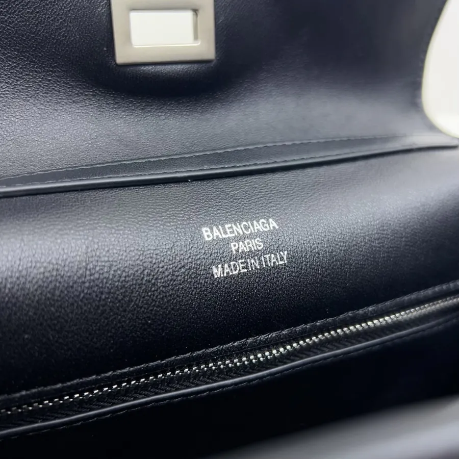 Balestra Rodeo Bag Sleek and Stylish Bucket Bag