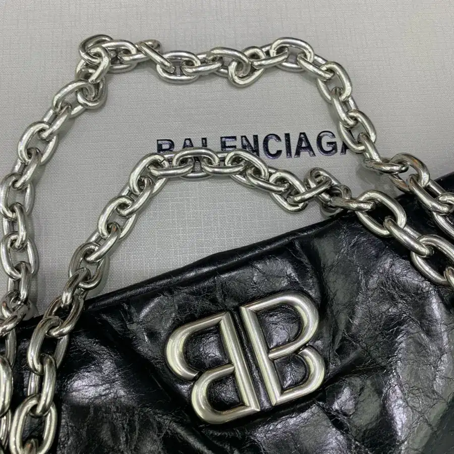 BaleNCIAG Le Monaco Medium Bag