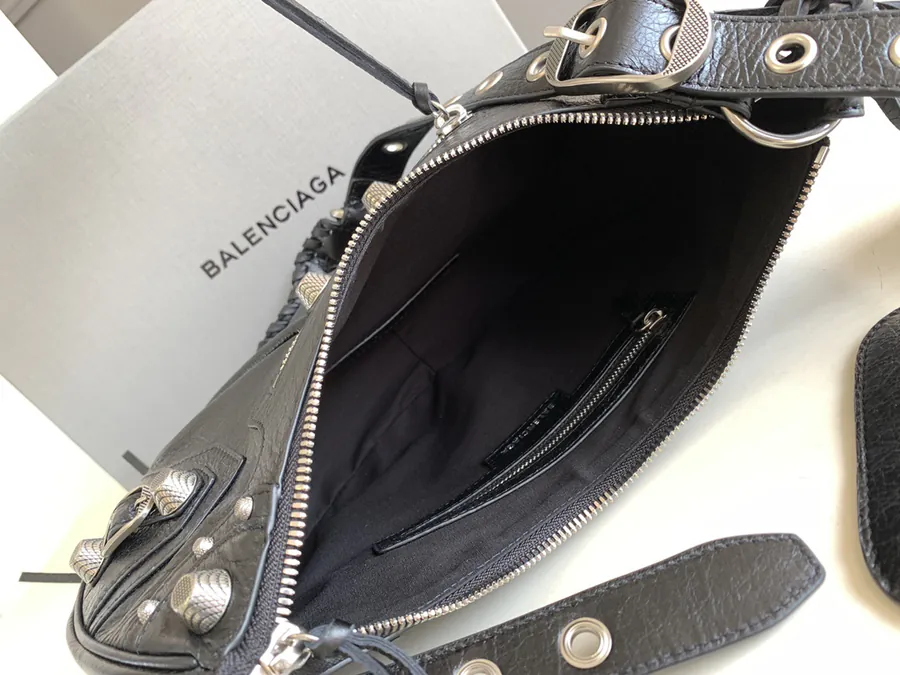 Le Cagole Half Moon Bag Large Size