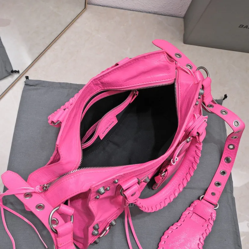 Balencia NEO CAGOLE Motorcycle Tote in Medium Size