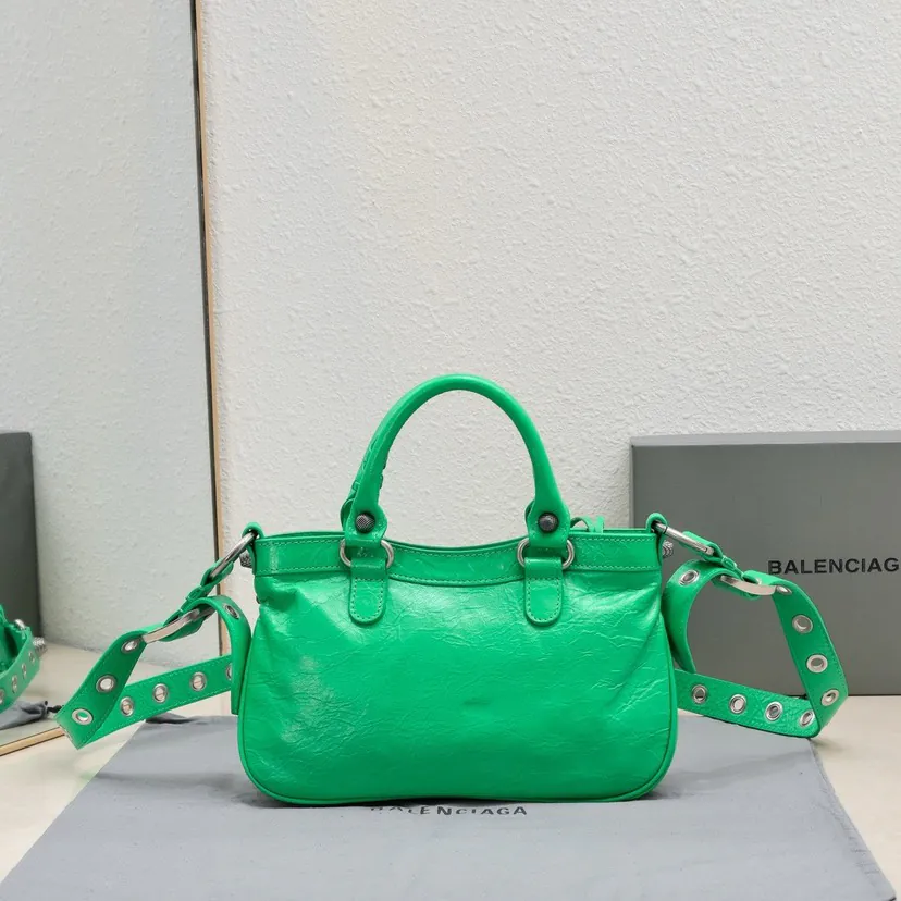 BAGA's Latest Neo Cagole Motorcycle Bag