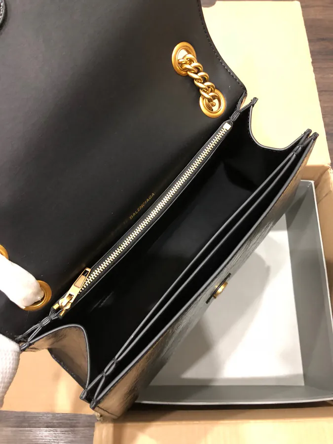BaleNCIAG Crush Sand漏 Chain Bag