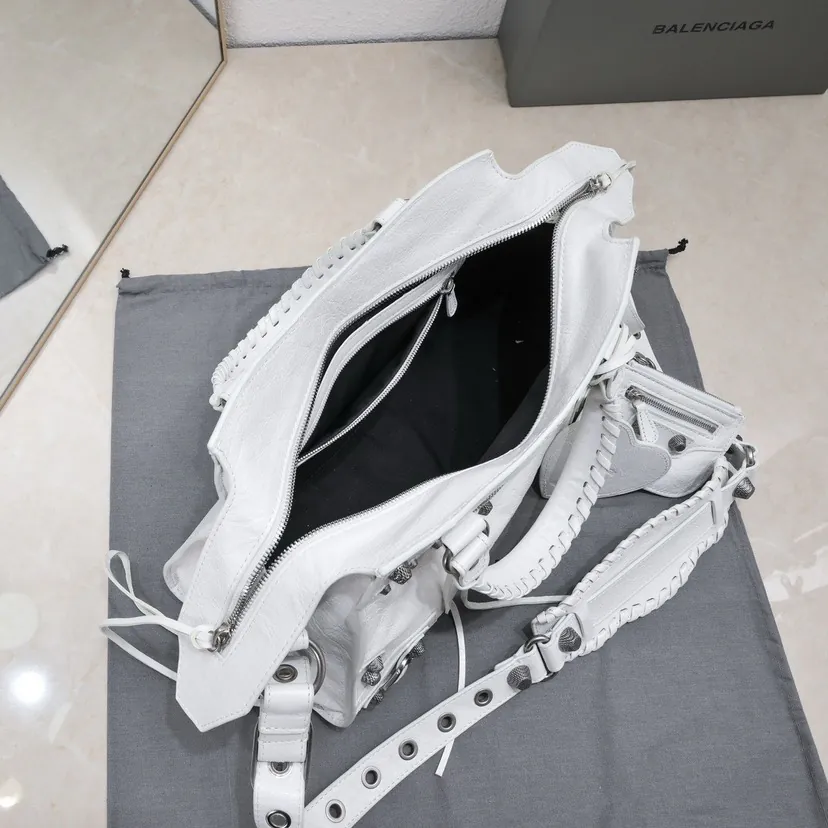 Balencia NEO CAGOLE Motorcycle Tote in Medium Size