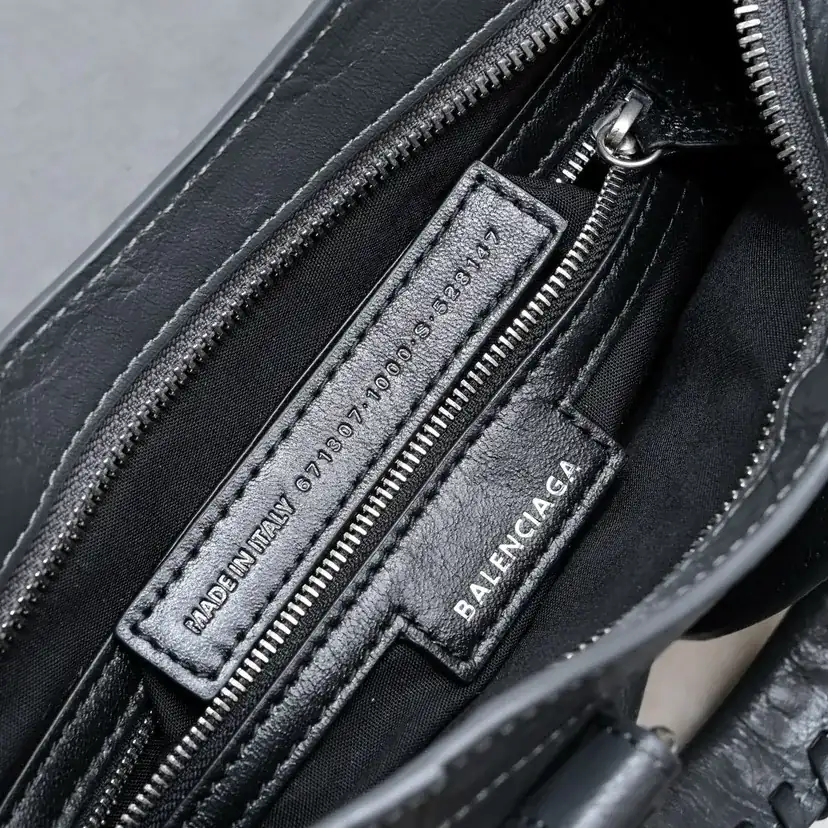 Baga's Newest Neo Cagole Motorcycle Bag