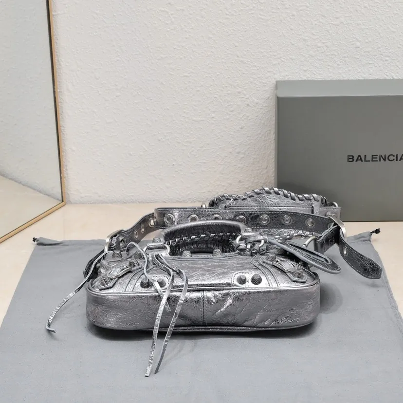 BAGA's Latest Neo Cagole Motorcycle Bag