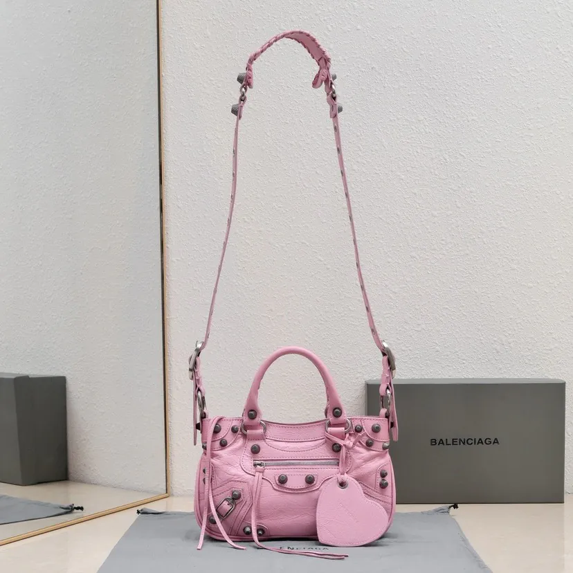 BAGA's Latest Neo Cagole Motorcycle Bag