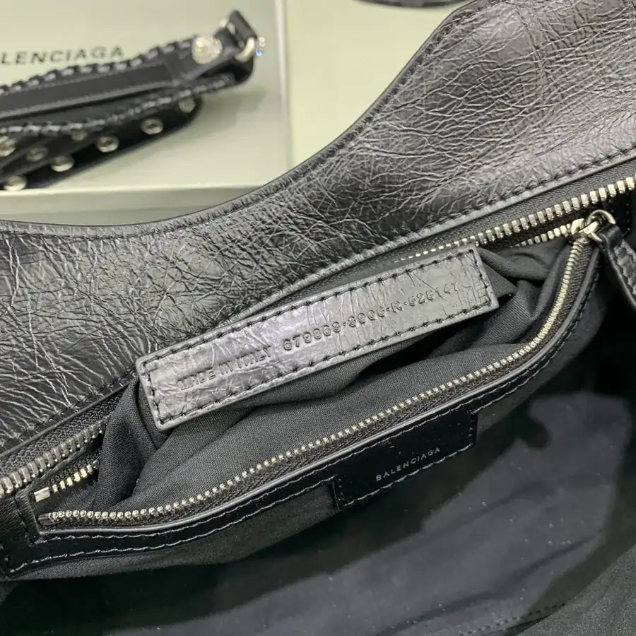 Balenciaga Paris Neo Cagole Motorcycle Bag Black with Diamond Clasp