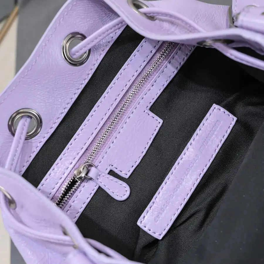 Balenciaga Paris New Bucket Bag with Heart Mirror