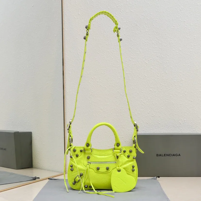 Baga's Latest Neo Cagole Motorcycle Bag