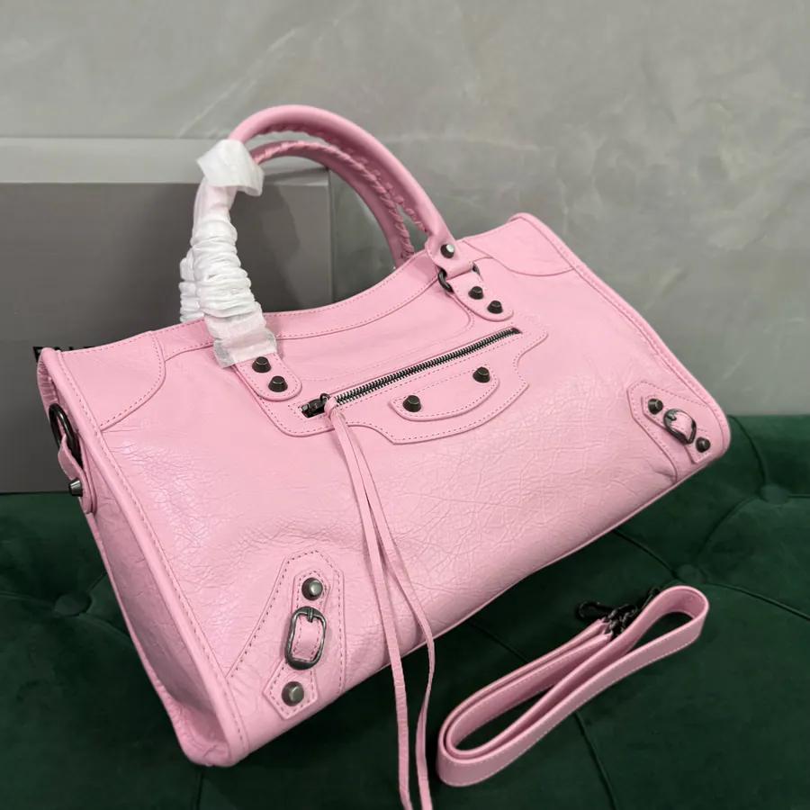 BALENCIA*LE City Motorcycle Bag Bold and Timeless Design