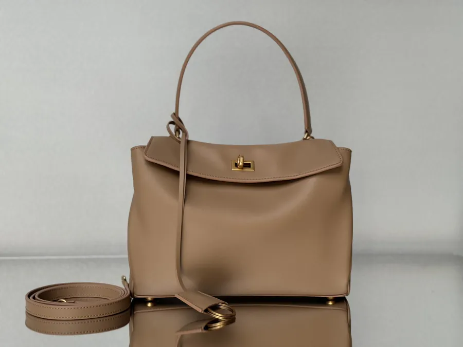 Baleenica Rodeo Bag 中号奶茶金