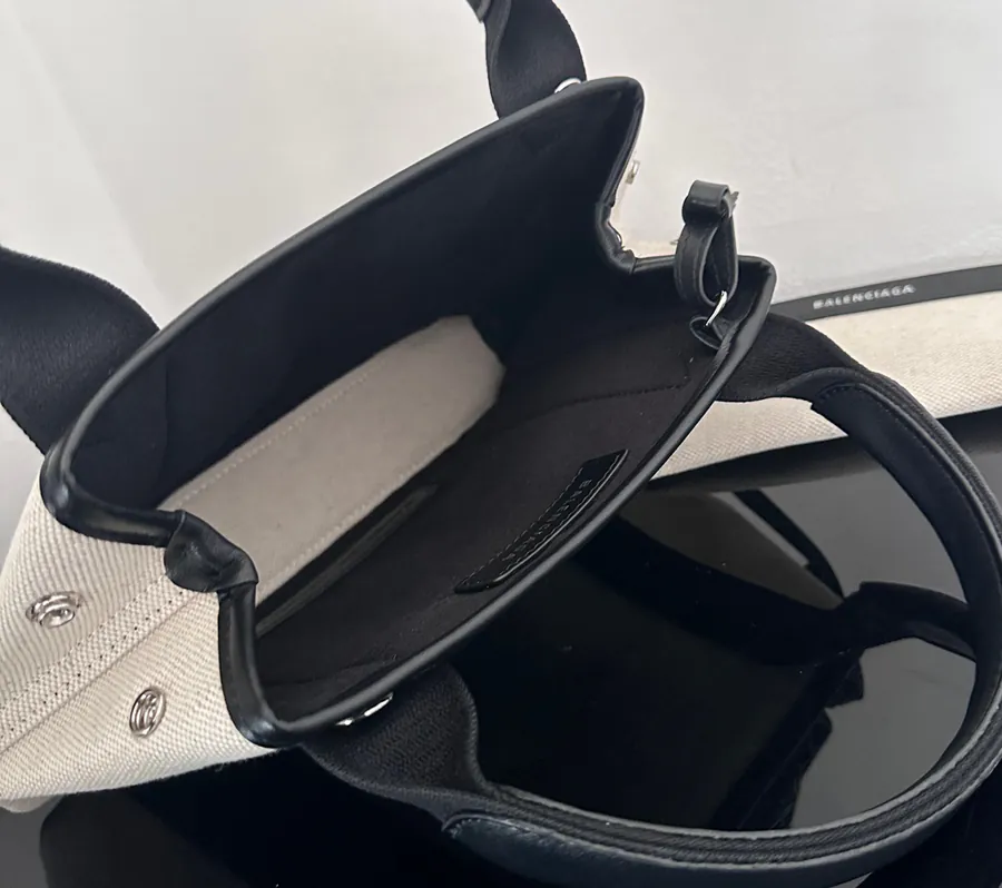 BaleNCIAG* Navy Cabas