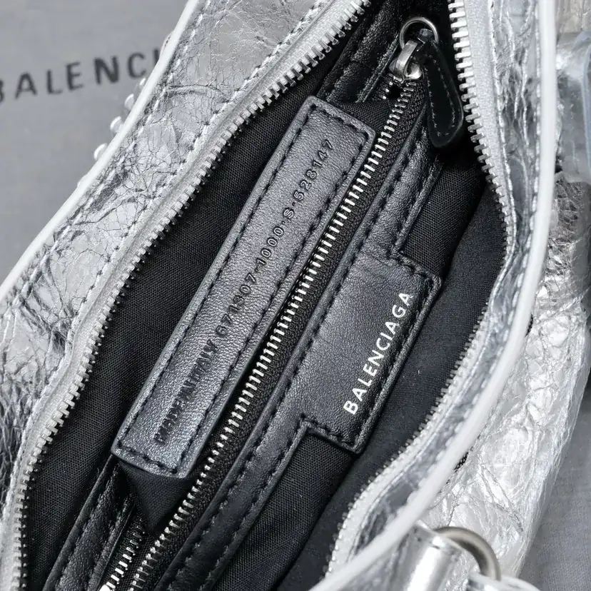 Baga's Latest Neo Cagole Motorcycle Bag