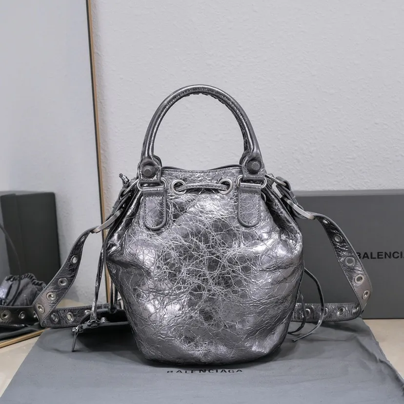 Balenciaga Paris New Le Cagole Bucket Bag