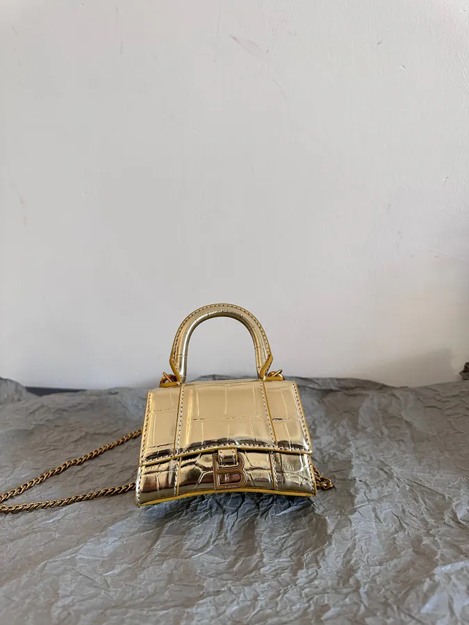 Baleenchiag* Sand Timer Bag | Mini Crocodile Skin Lip Bag