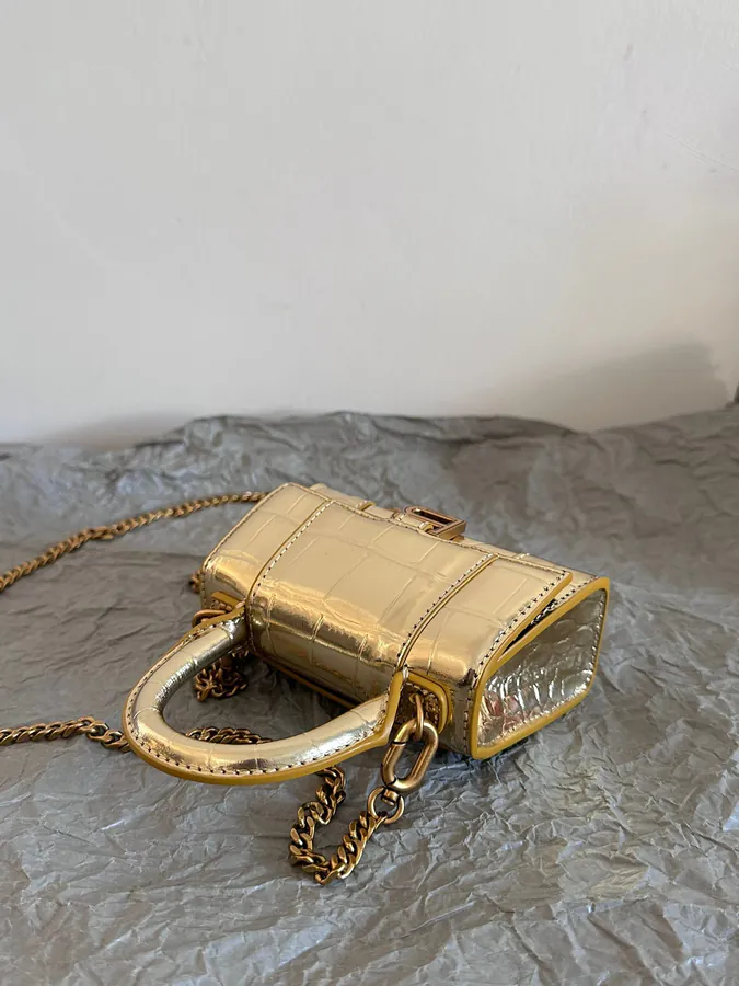 Baleenchiag* Sand Timer Bag | Mini Crocodile Skin Lip Bag