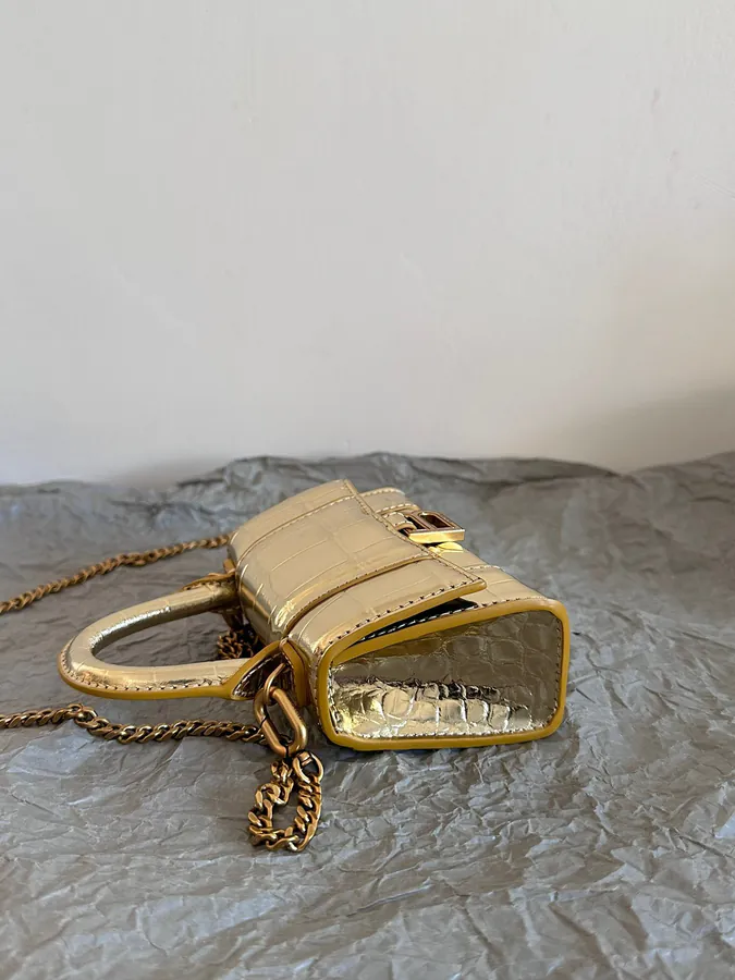Baleenchiag* Sand Timer Bag | Mini Crocodile Skin Lip Bag