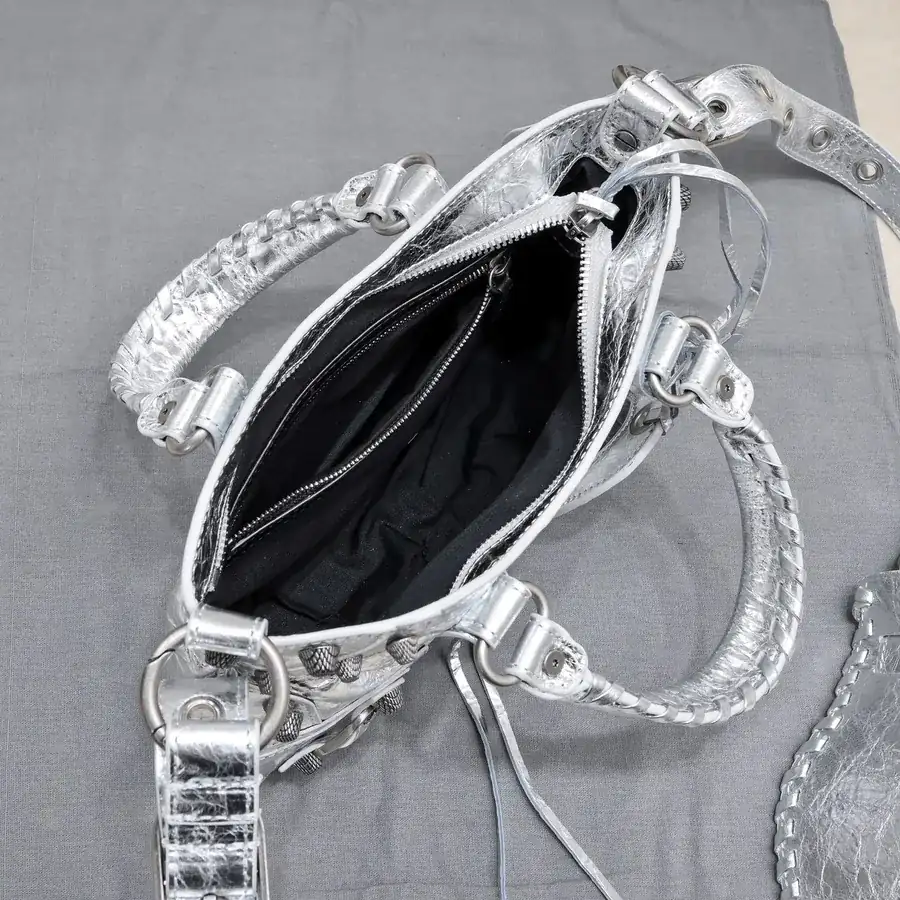 BAGA's Newest Neo Cagole Motorcycle Bag