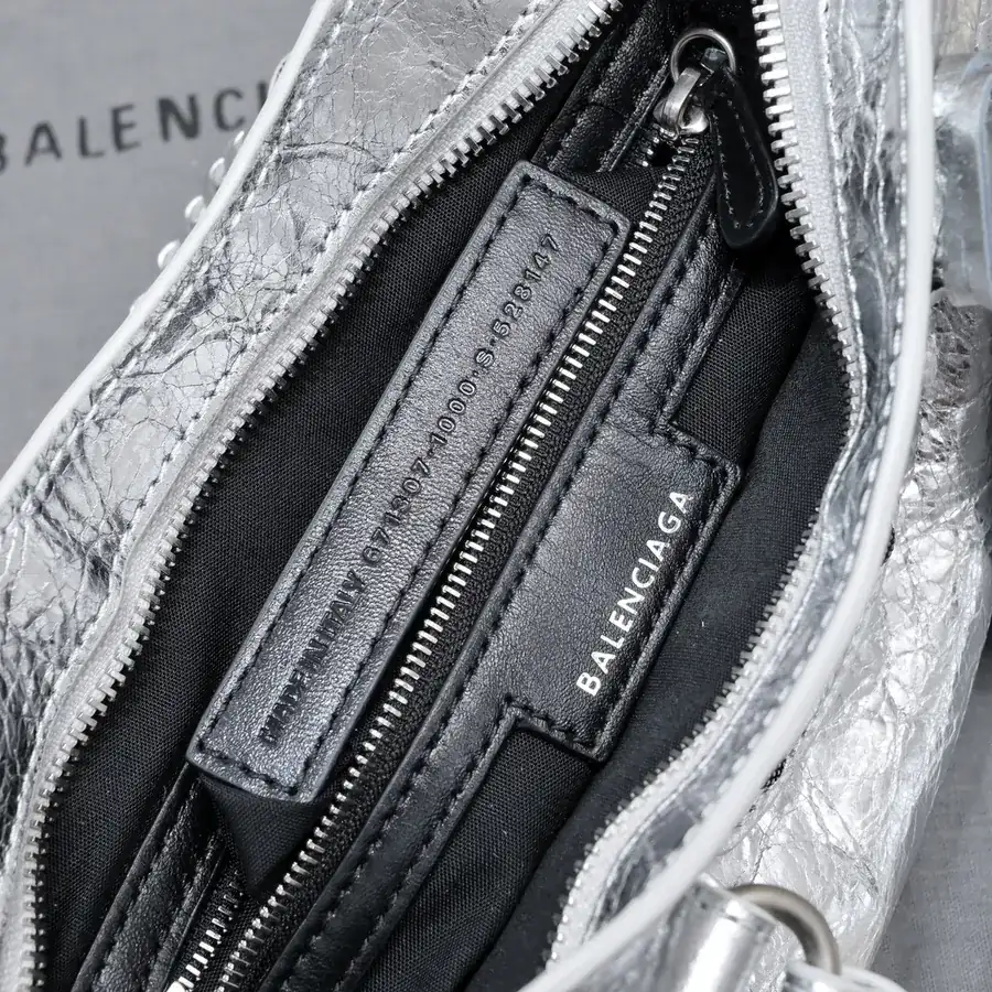 BAGA's Newest Neo Cagole Motorcycle Bag