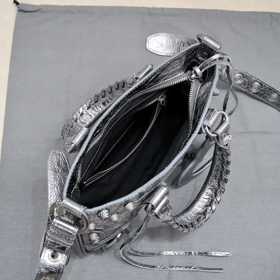 BAGA's Latest Neo Cagole Motorcycle Bag