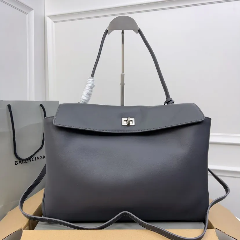 Baleanciağa Rodeo Bag Stylish and Versatile Design