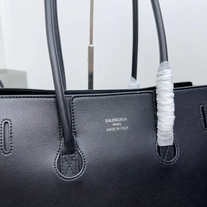 BaleNCIaga Bel Air M码中号