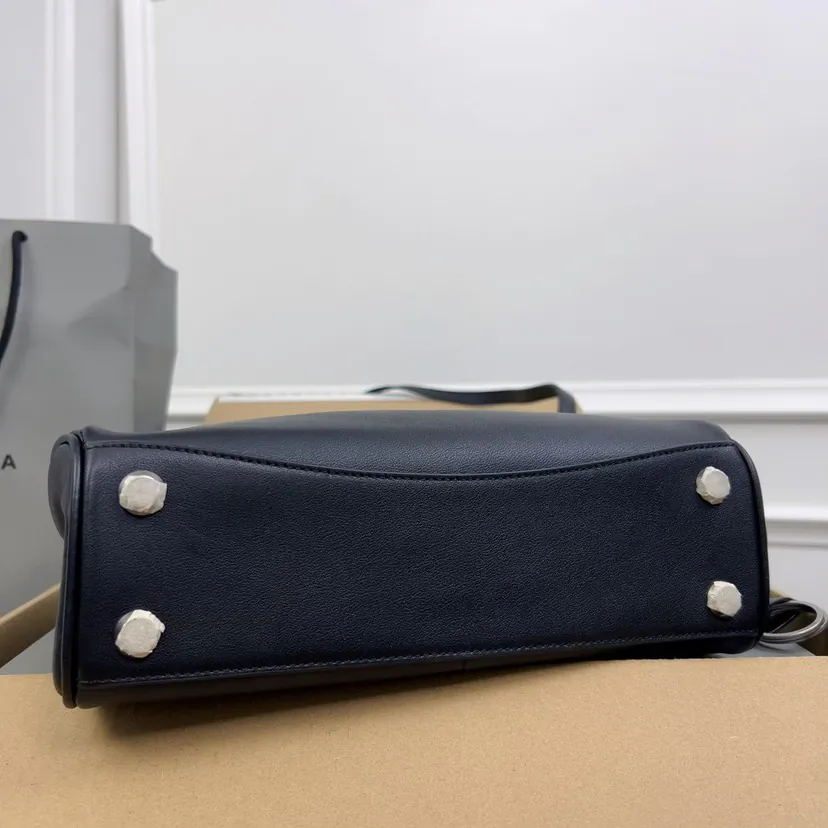 BaleNCIAGA Rodeo Bag Stylish and Versatile