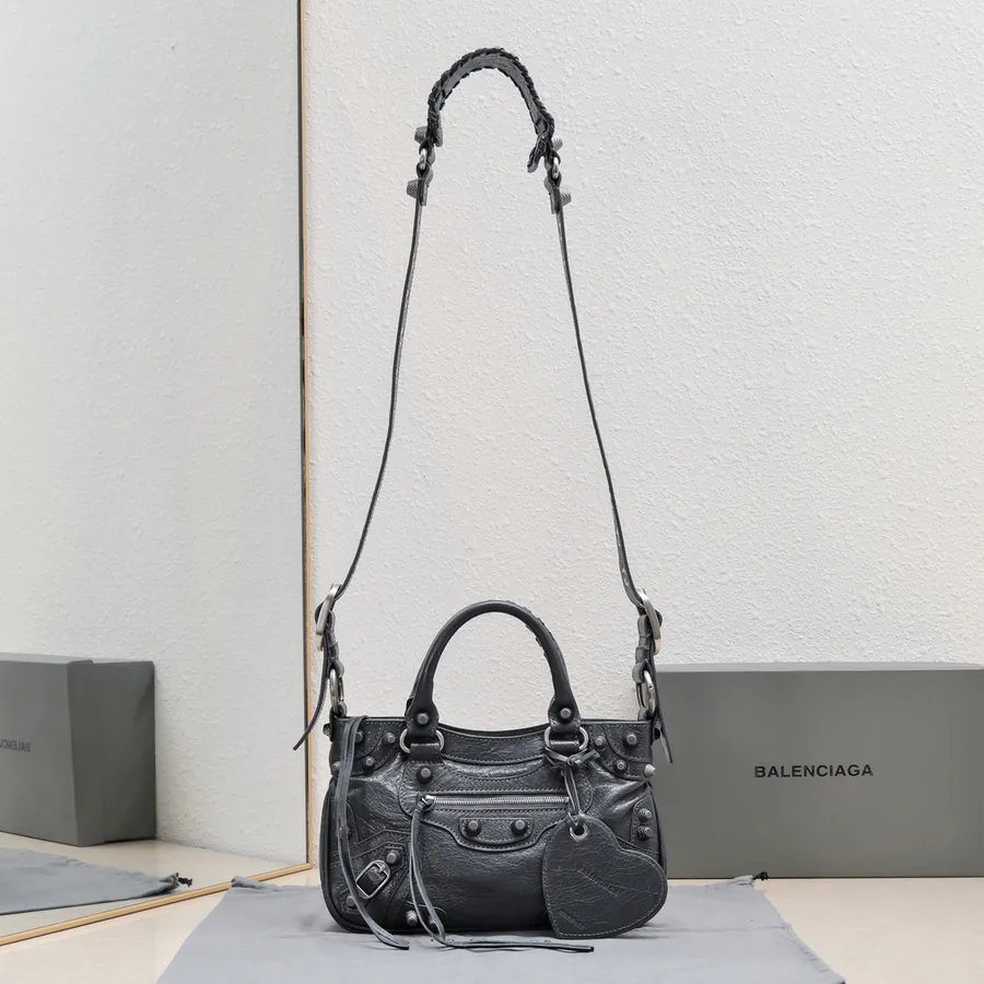BAGA's Latest Neo Cagole Motorcycle Bag