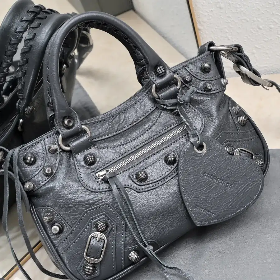 BAGA's Latest Neo Cagole Motorcycle Bag