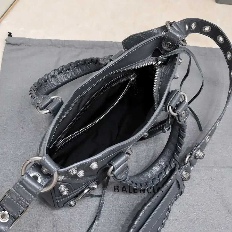 BAGA's Latest Neo Cagole Motorcycle Bag