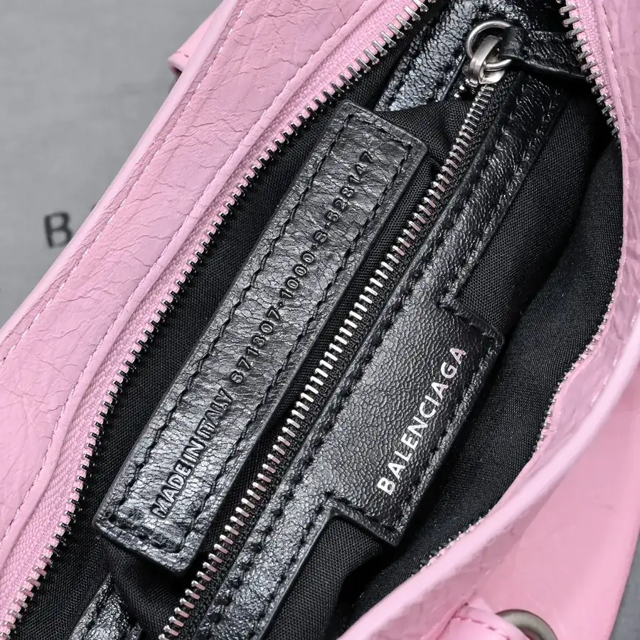 BAGA's Newest Neo Cagole Motorcycle Bag