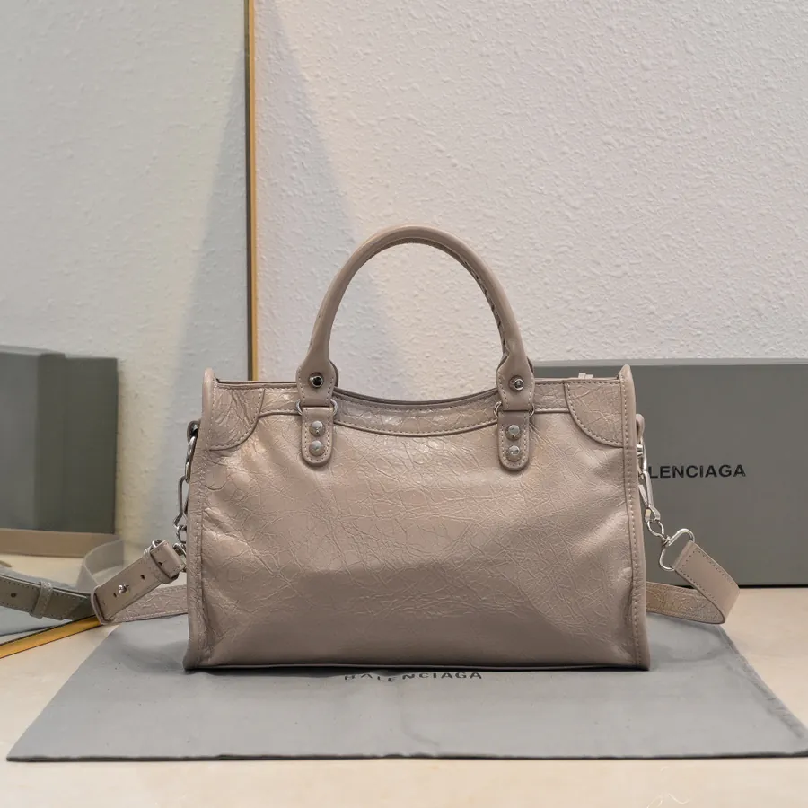 Bajia 'Timeless Tears' Motorcycle Bag