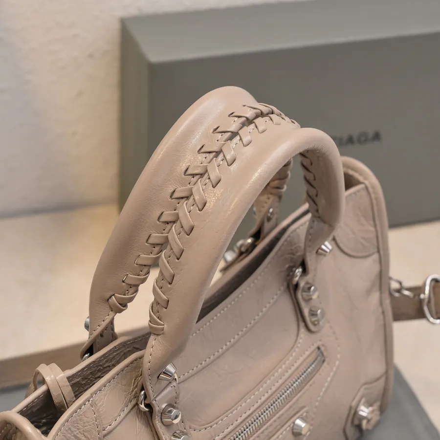 Bajia 'Timeless Tears' Motorcycle Bag