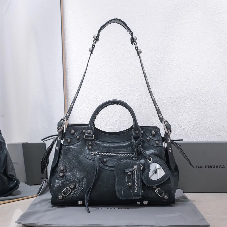Balencia Neo Cagole New Motorcycle Bag with Adjustable Straps