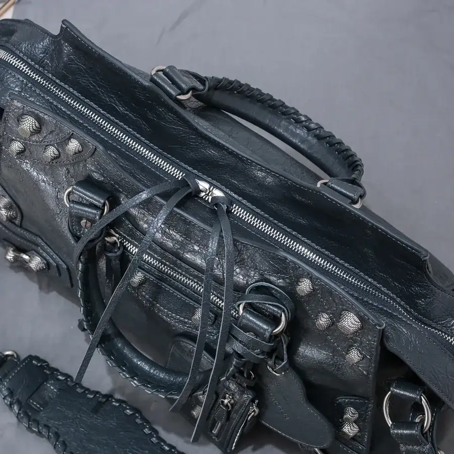 Balencia Neo Cagole New Motorcycle Bag with Adjustable Straps
