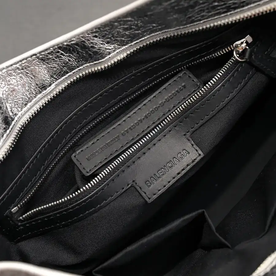 Bajia Timeless Tears Motorcycle Bag