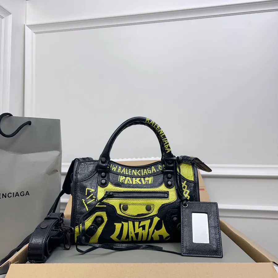 Accessories Visual Reference Sample