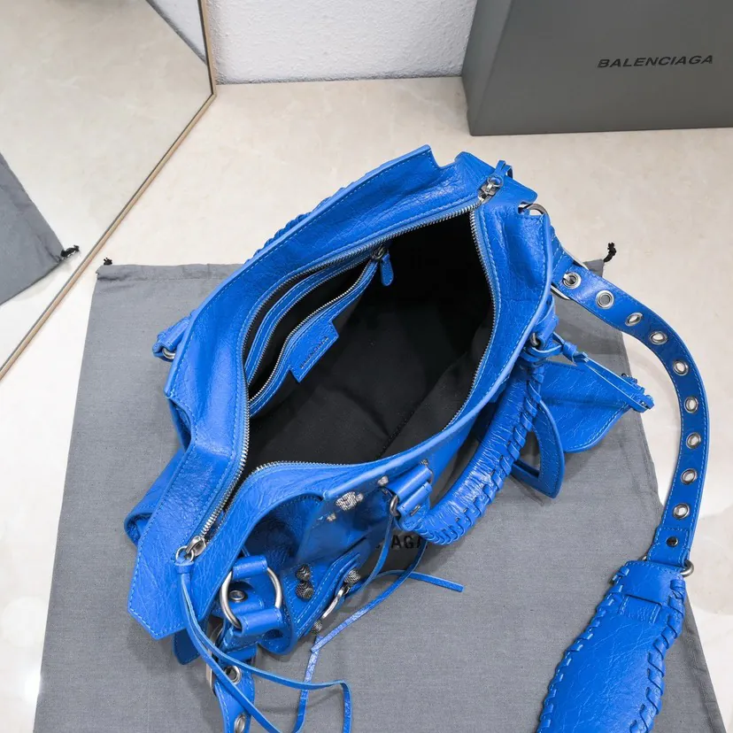 Balencia NEO CAGOLE Motorcycle Tote in Medium Size