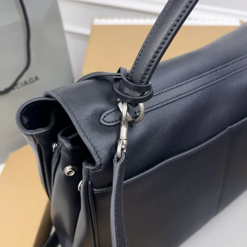 Baleenciaga Rodéo Bag Medium Black with Silver Buckle