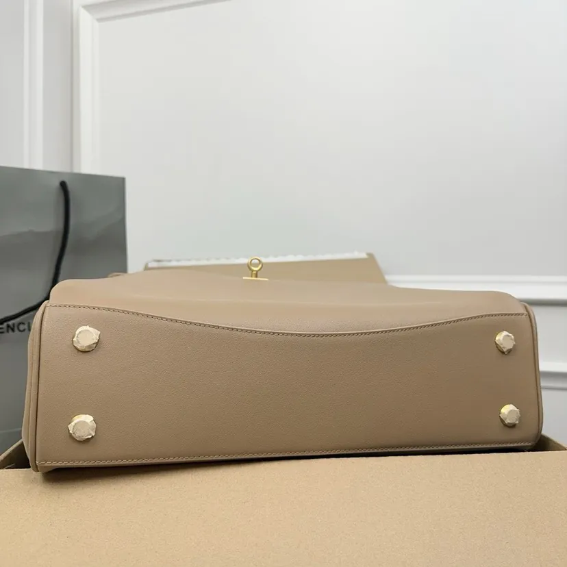 Baleenciaga Rodéo Bag Medium