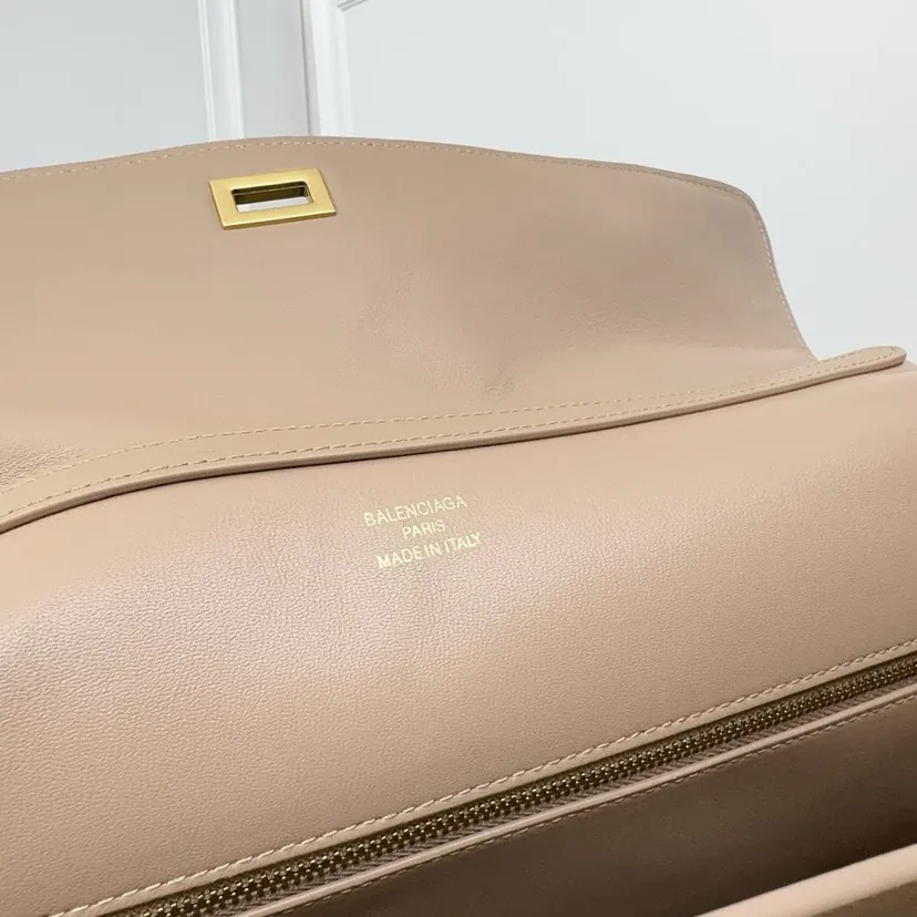 Baleenciaga Rodéo Bag Medium