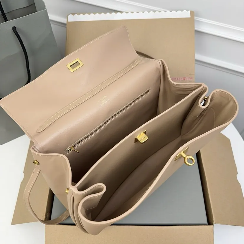 Baleenciaga Rodéo Bag Medium