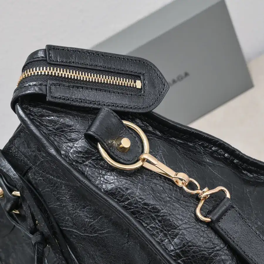 Barjaka Classic Motorcycle Bag with 38 cm Gold Clasp
