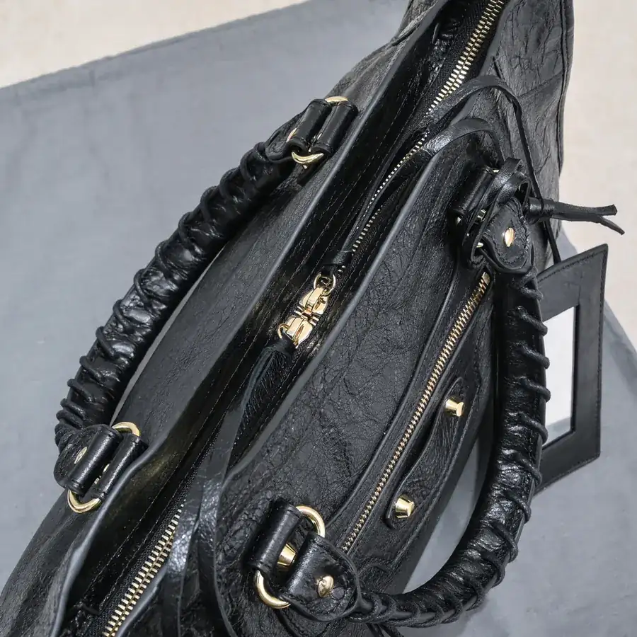 Barjaka Classic Motorcycle Bag with 38 cm Gold Clasp