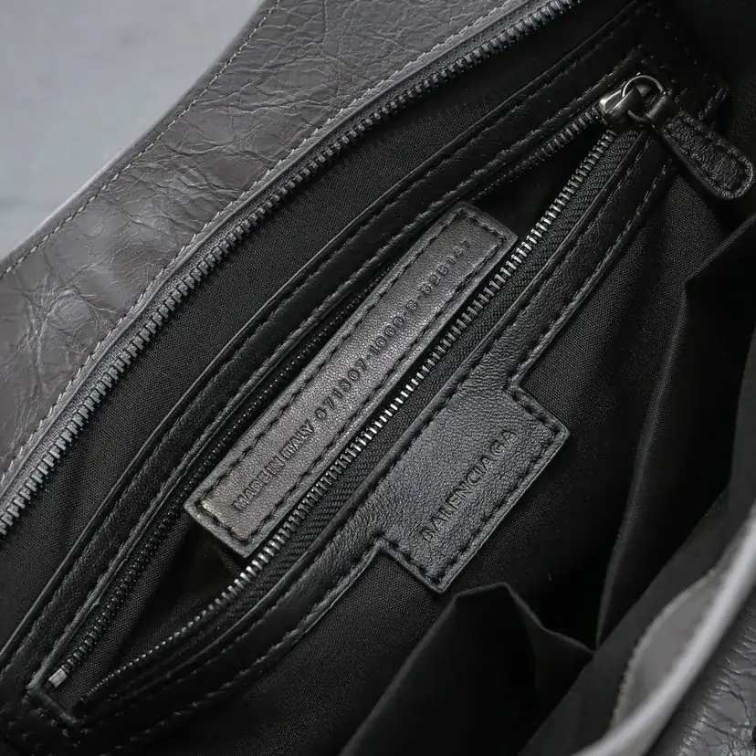 Bajia Timeless Tears Motorcycle Bag