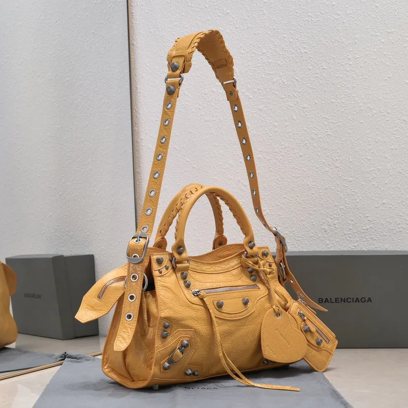 Balencia NEO CAGOLE Motorcycle Tote in Medium Size