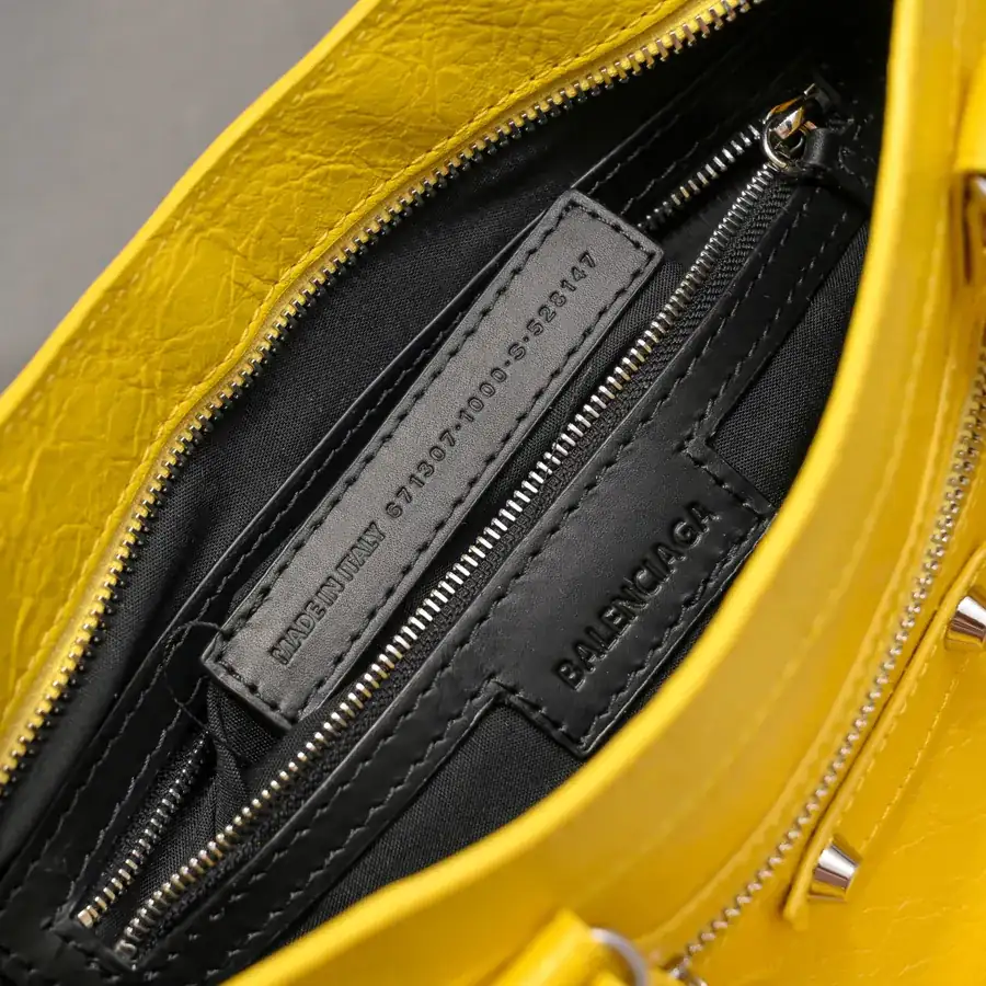 Bajia 'Time Tears' Motorcycle Bag Classic Series