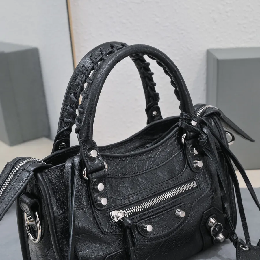 Bajia Classic Motorcycle Bag in Black with Silver Nails