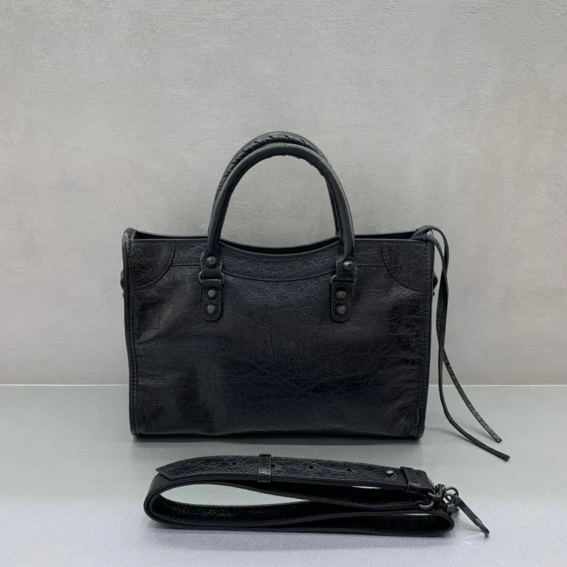 Baleeniciağa Lë City Handbag Medium
